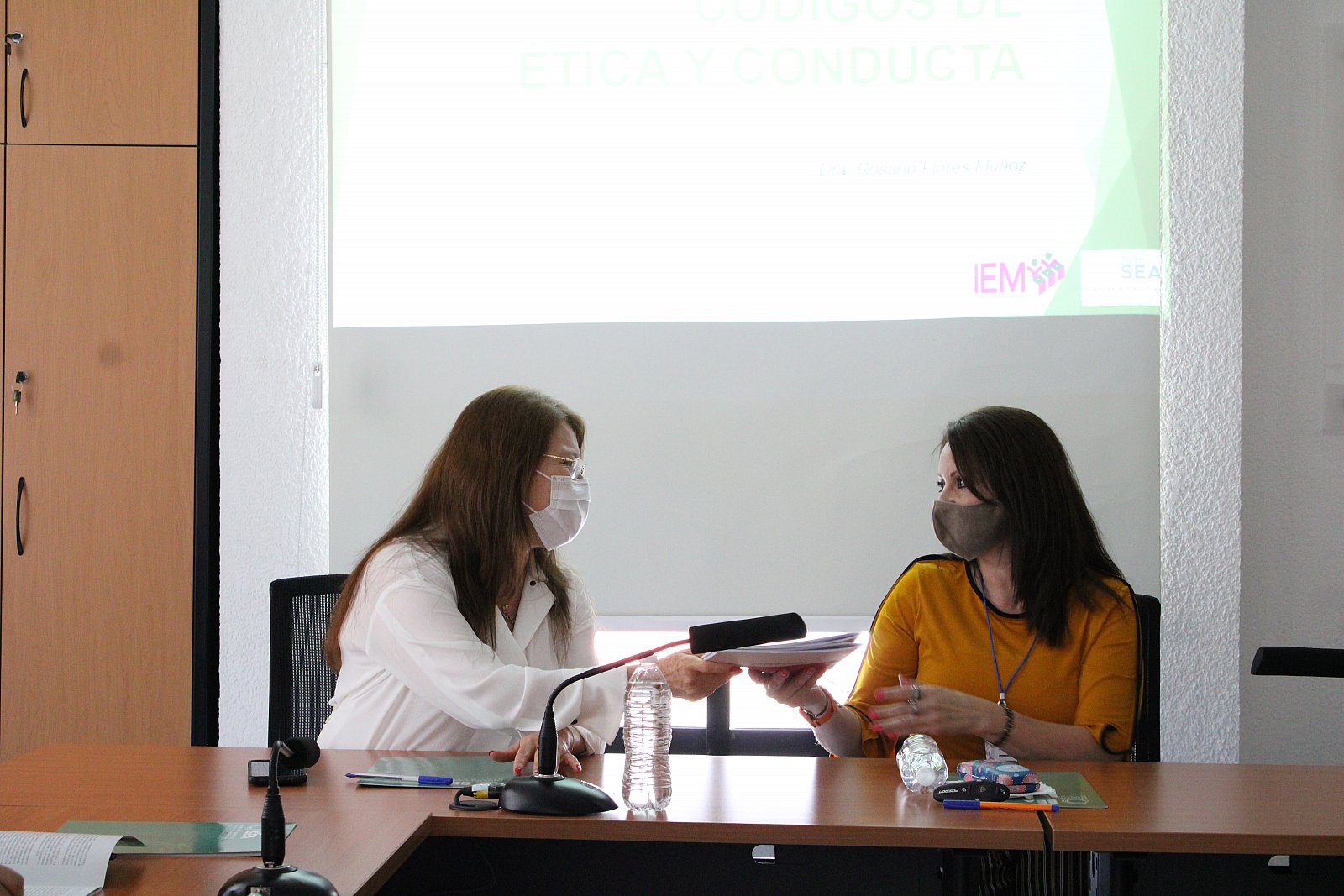 Capacitación "Código de ética y conducta" por el OIC del IEM (04/05/2022)