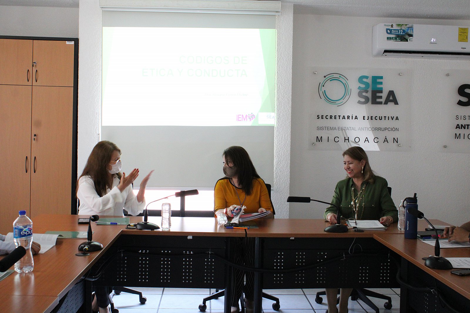 Capacitación "Código de ética y conducta" por el OIC del IEM (04/05/2022)