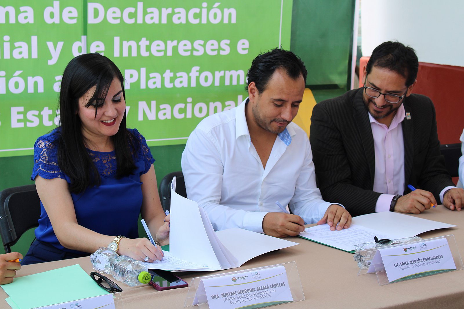 Firma de la Donación del S1 Indaparapeo