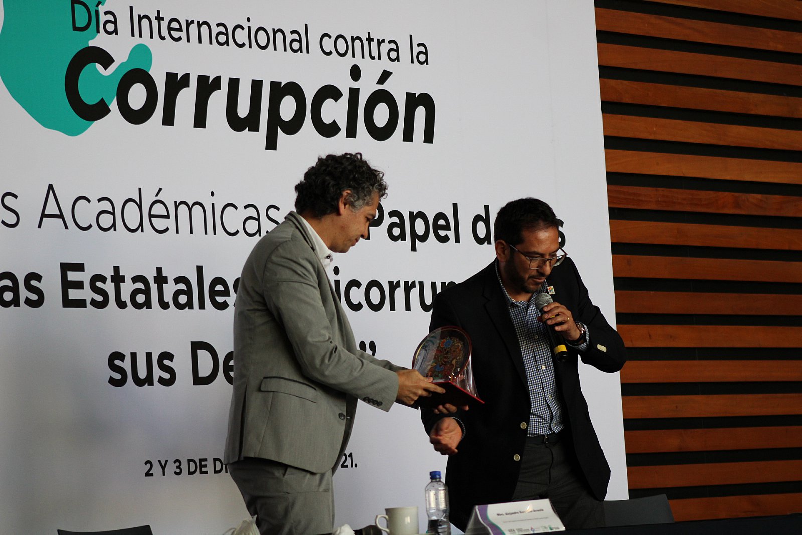 Jornadas Académicas. Conferencia Magistral "Implementación de Gobierno Abierto y Combate a la Corrupción" (03/12/2021)